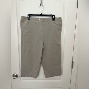 Elegant Women's Beige Capris